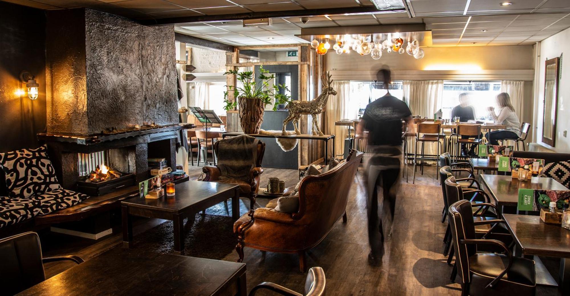 Hotel Restaurant 'De Vossenberg' Vierhouten Extérieur photo