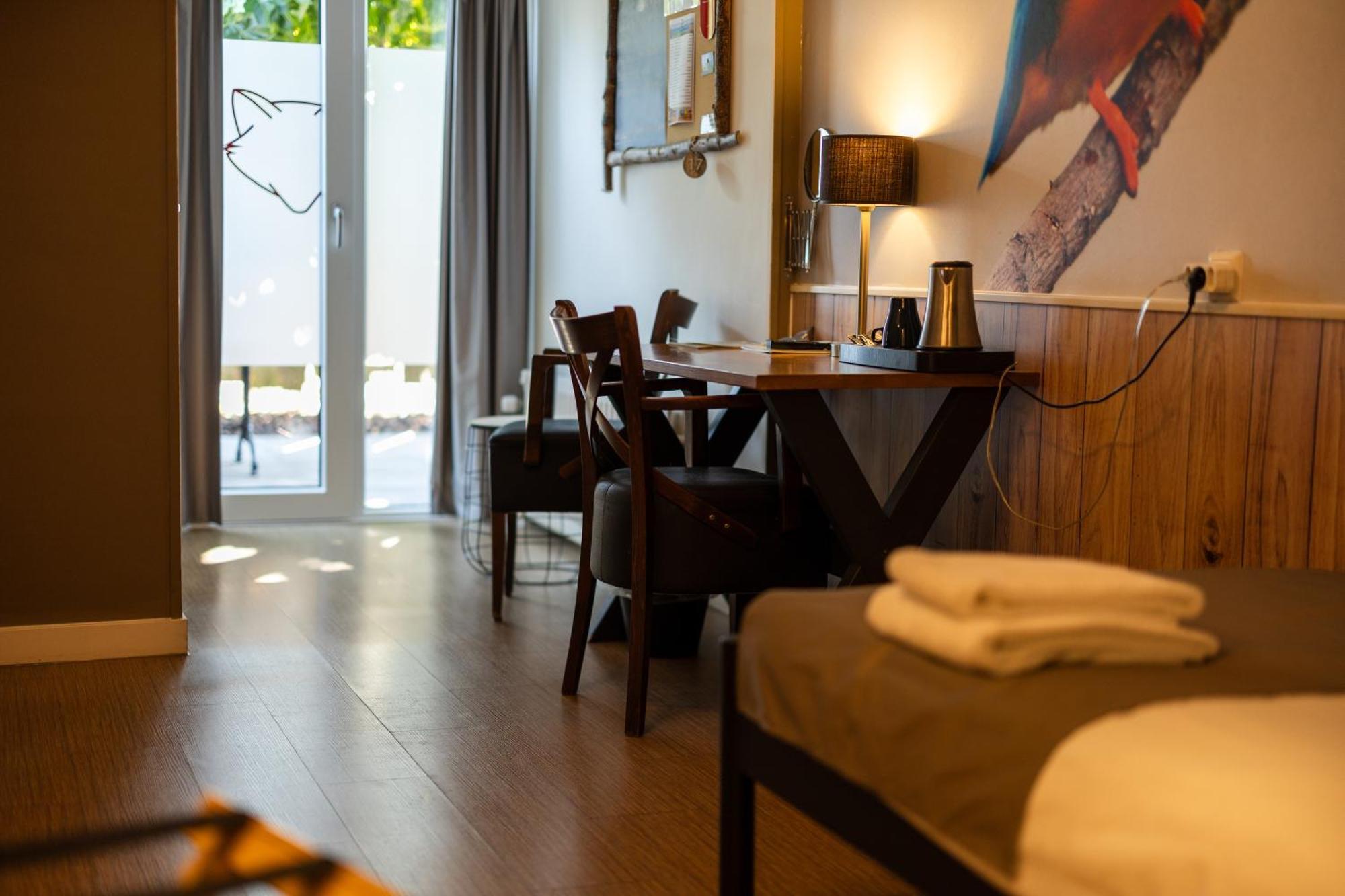 Hotel Restaurant 'De Vossenberg' Vierhouten Extérieur photo