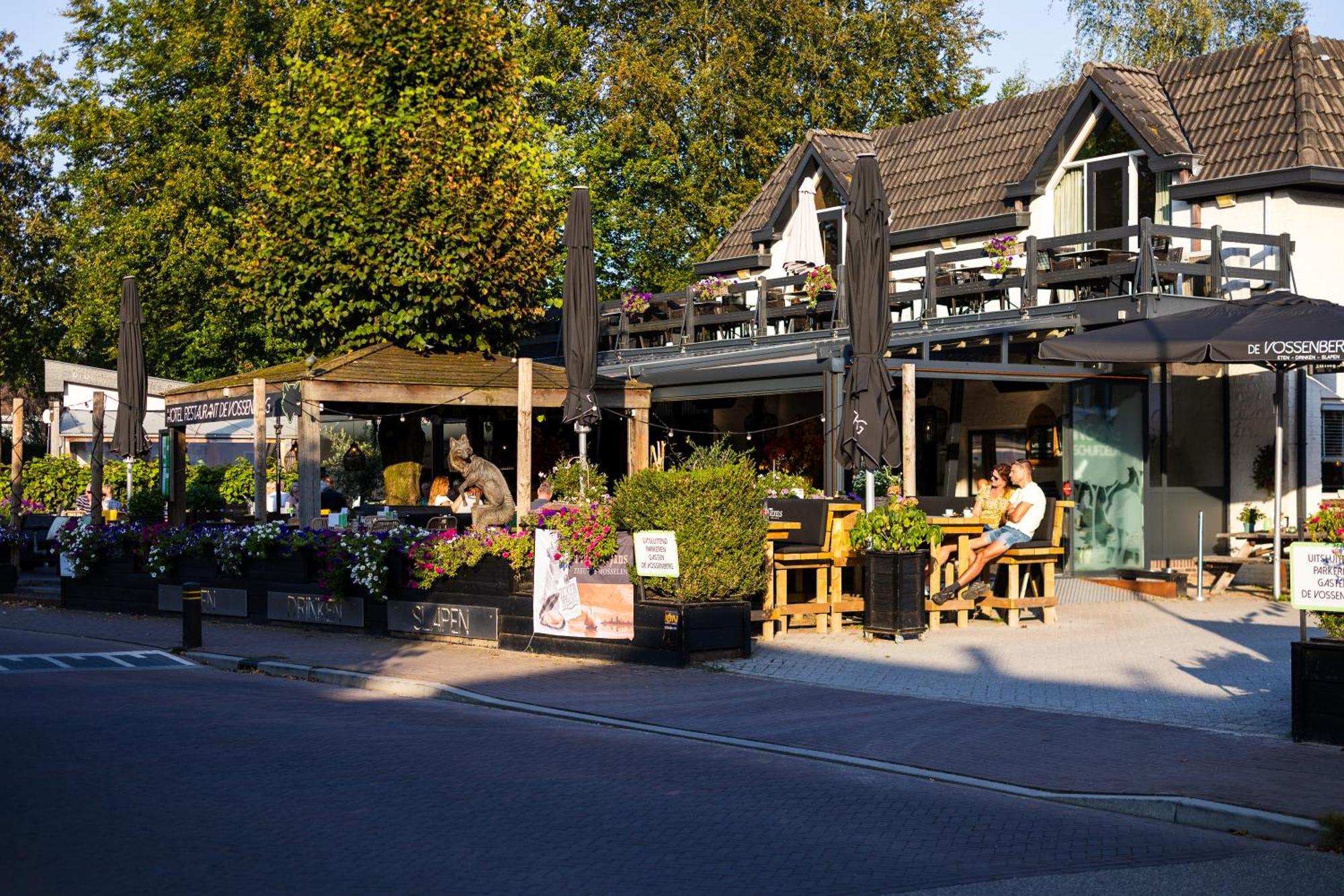Hotel Restaurant 'De Vossenberg' Vierhouten Extérieur photo
