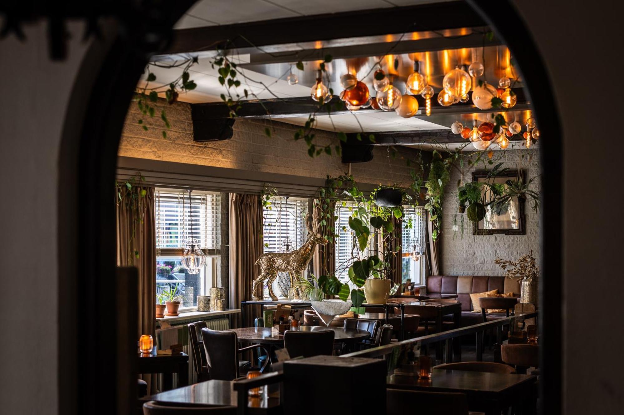 Hotel Restaurant 'De Vossenberg' Vierhouten Extérieur photo